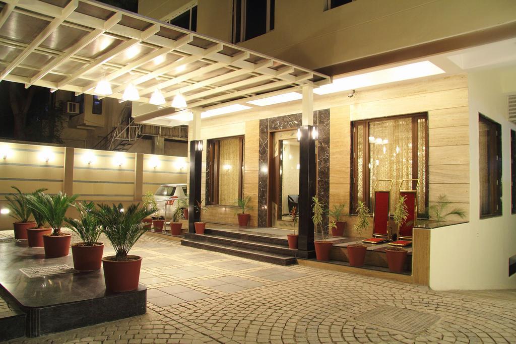 Amantra Comfort Hotel Udaipur Exterior photo
